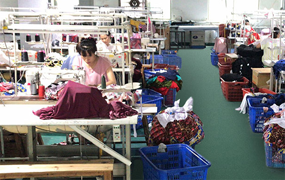 鑫鷹服飾 - 校服|班服,小學生服,學生校服,幼兒園園服,校服加工生產(chǎn),校服定制,校服定做